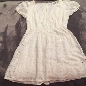 Forever 21 Floral lace dress